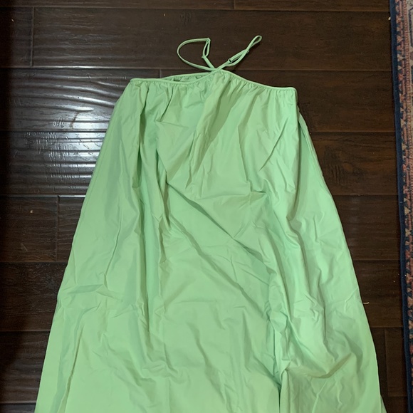 New Asos green halter maxi dress- multiple sizes available! - Picture 2 of 2